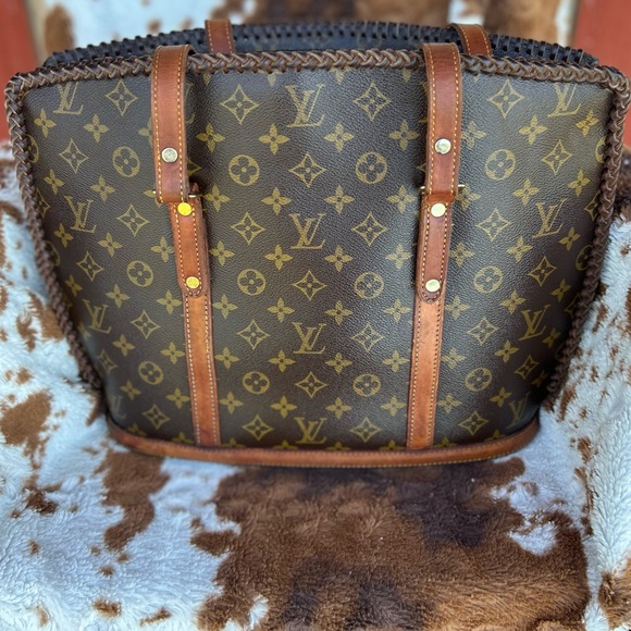Authentic Louis Vuitton Babylone Monogram - Picture 5 of 15